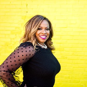 Claire B. Soares Profile Picture