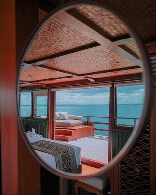 Step into luxury and breathtaking views from the expansive balcony of our master suite deck. A grand space that redefines outdoor living, inviting you to indulge in panoramic vistas and create unforgettable moments under the open sky. Your private escape awaits! 

#samsarasamudra #samsaracollection #luxuryyacht #indonesia #wonderfulindonesia