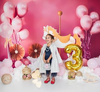 🌸🦄¡Está princesa fashion lo dió todo en esta sesión! 🥰🌹

✍🏼Haz tu cita en nuestra página web. 
Para cualquier información escríbenos al 829.442.2444

#merakifotografiard 
#fotografiainfantil 
#sesionesdefotos #fotografoensantodomingo #santodomingord 
#fotografosrd