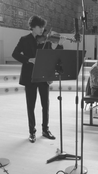 Have you explored our brand new release yet? Mikhaïl Pletnev and Daniel Lozakovich beautifully interpret Grieg's 'Violin Sonata No. 3 Op. 45, II. Allegretto espressivo alla romanza', taking you on a journey through Grieg's lyrical masterpiece. 🎻✨ ⁣
⁣
Immerse yourself in their captivating rendition—tap the link in bio to experience it now!⁣
⁣
#NewRelease #Grieg #ViolinSonata @daniellozakovich
