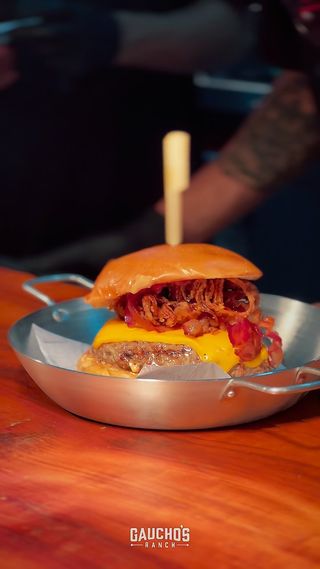 Vc ja veio ter sua experiência Nashville????

Estamos abertos das 17:30 as 24:00 nesse sabado e domingo!!! Nosso kids ate as 23:00

Esperamos vcs!!!!📍🍔🤠