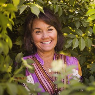 We're honored to share that our very own @helenwardherbalist will be the keynote speaker at the upcoming 33rd Annual Northeast Herbal Association Retreat!

Workshops and events will include Medicinal Mushrooms 🌿 Celebrating Seeds (including seed bomb-making!) 🌿 The Good?, Bad?, & Ugly? of Herbs 🌿 A Deep Dive into Yarrow 🌿  Croning Ceremony 🌿 Herb Walks 🌿 Herbal Bingo 🌿 Music 🌿

Tap the link in our bio for additional info and registration. We hope you join us in the fun!

📸 1 by Amanda Hutchison of @mandolinstudio 

#helenward #herbalist #herbalgathering #herbalevent #herbalism #neha #northeastherbalassociation #scienceandartofherbalism
https://www.northeastherbal.org/events.html