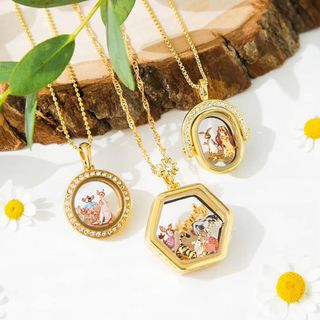 Get ready! The NEW Disney Winnie the Pooh Collection launches today at Noon CT! 🎉

Get ready to explore the Hundred Acre Wood with all-new charms featuring Pooh, Piglet, Eeyore, Tigger, Christopher Robin, Kanga + Roo, Rabbit, and Owl! 

Plus, discover the Gold Honeycomb Bolo Bracelet Locket, Gold Honeycomb Locket, and a stunning Large Bee Hive Window Frame! 🐝
Bring a little magic, friendship, and nostalgia to your collection! 💛 Don’t miss out—these pieces will go fast!

Check it out here>> campsite.bio/naomitrenholm

#disney #winniethepooh #hundredacrewoods #piglet #eeyore #tigger #christopherrobin #kanga #roo #rabbit #owl #lifeisanadventure