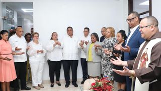 Un liderazgo comprometido con el fortalecimiento institucional ✨

En el día de hoy, el presidente del Colegio Dominicano de Notarios, @jhonrichardpaniagua Dr. Jhon Richard Paniagua, quien asumió su cargo el pasado 7 de enero, realizó un recorrido por las instalaciones del colegio.

Durante su visita, sostuvo reuniones con el personal administrativo y estuvo acompañado por varios miembros de la directiva. Este acercamiento refleja su firme compromiso con el fortalecimiento institucional y el trabajo en equipo para seguir avanzando hacia una gestión eficiente y cercana.

¡Seguimos construyendo juntos un mejor futuro para la notaría dominicana!

#Colegiodominicanodenotarios #Notarios #JhonRichardPaniagua #Cdnotariosrd