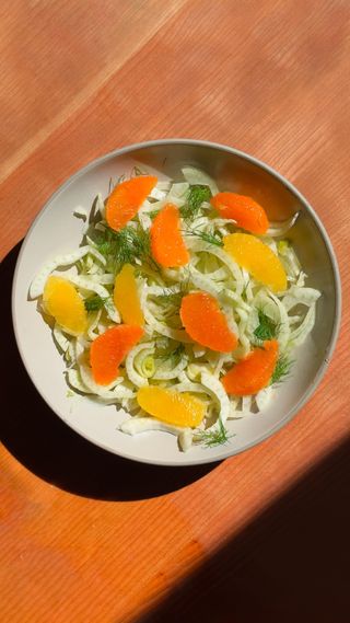 No more bitter pith — just clean, juicy citrus 🍊 @aleighmichelle shows us how to supreme citrus like a pro. Perfect for brightening up salads, desserts, and cocktails with 10/10 presentation. What are you making with your citrus segments?
