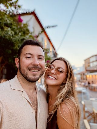 🍹☕️ W nowym odcinku z serii „ZAPLECZE” rozmawiamy z Martą Motz-Szwajcowską i jej bratem, Michałem Motzem, którzy wspólnie stworzyli Bibi’s Cafe Bar — a to dopiero początek ich planów.

35. odcinek podcastu „Kawa. Bo czemu nie?” znajdziecie wszędzie tam, gdzie są podcasty (namiary w BIO!), a z niego dowiecie się m.in.:

✅ Jak powstają koncepcje lokali gastronomicznych?
✅ Dlaczego rodzinny biznes nie musi oznaczać kłótni i problemów — a wręcz przeciwnie?
✅ Czego absolutnie nie robić przy otwieraniu kolejnego lokalu?
✅ Co jest największym wrogiem w branży HoReCa i jak się przed nim bronić?

Współpraca: @bibis_cafebar + @haybcoffee