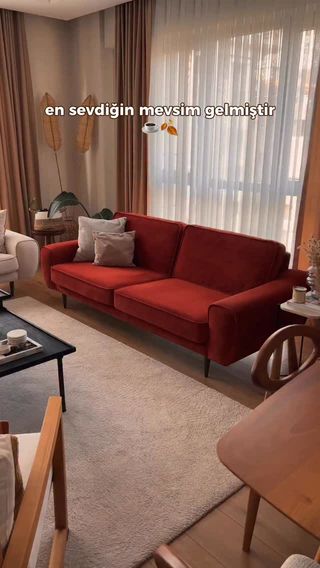 Sence sonbahara en çok yakışan renk ne? 🍂

Evde zaman geçirmenin en güzel bahanesi; kesinlikle sonbahar! ☕️ Yeşiller, kiremitler, ekrular, toprak tonları… Bizce bu güzel mevsime rn çok yakışan renkler! Sen de salonuna bu güzel tonlardan bir koltuk ekleyebilir, kırlentlerle tamamlayarak karakteristik bir görünüm katabilirsin. 🍁💫

Alanına sonbaharı getireceğin ürünler için normod.com’a tıkla! 🔗