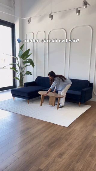 Sen de bizim gibi evini sevip hep güzel gözükmesini isteyenlerden misin? 🛋️💫

Normod koltuğunda canlı bir renk seçerek yaşam alanının odak noktası yapabilir, renkli punch kıtlentlerle süsleyerek tamamlayabilirsin. Ayrıca yumuşacık bir halı ve masif meşe sehpayla sıcaklık katabilir, davetkar bir atmosfer oluşturabilirsin. 🤍☁️

Eve her geldiğinde seni mutlu edecek salonu oluşturmak için normod.com’a tıkla! 🔗