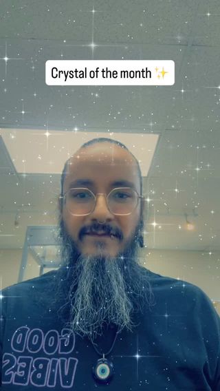 Crystal of the month! ✨

-Oz 🪬
•
•
•
#mexoterica #poweroftherainbow #tarot #tarotreadings #crystals #reiki #reikimaster #psychic #medium #healer #curandero #spirituality #spiritualguidance #divination #metaphysical #oracle #candles #qpoc #lgbtq #smallbusiness #dfw #fortworth #arlington #texas #manifesting #abundance #blessings #healing #lapislazuli #truth
