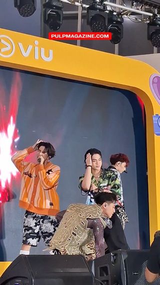 SAKSAK SA PUSO, TULO ANG DUGO 🩸

VXON performed one of their biggest hits 'SSP (Saksak sa Puso)' at Viu's K-Land—and it isn't hard to see why the powerful track amassed over 2 million streams on Spotify and counting! 

#PULPMagazine #VXON #ViuKLand2025 #LoveViu #ViuPhilippines