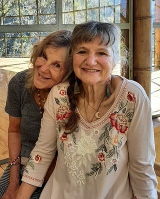 We’re so excited to be able to offer an apprenticeship program, The Spirit & Essence of Herbalism, with you this year!

Jane Bothwell, herbalist and founder of @dandelionherbalcenter, and Rosemary are combining their impressive herbal knowledge and experience to make this a once-in-a-lifetime learning opportunity!

Tuition increases tonight at midnight so sign up now to get the best price!

Comment “friends” and we’ll dm you the link (or tap the link in our bio). 

#herbalism #herbalapprenticeship 

https://scienceandartofherbalism.com/product/the-spirit-essence-of-herbalism/