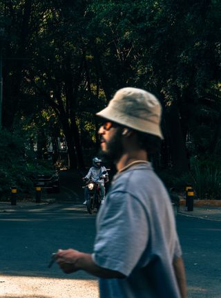 Back in CDMX, first shot I take and it's photo bombed by the busy streets. I thought this is the best representation of how the city is like, alive, quick pace, and wild. 

Its been a year and a half but I am back and here to finally stay. 

Shot with Sony E-10 II