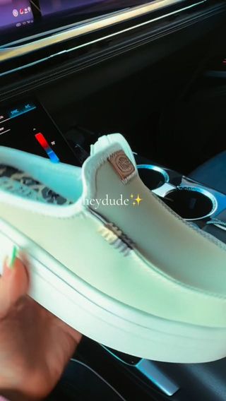 Here https://www.tiktok.com/@4less.byjess/video/7615061455171226910

I will link other stores but they don’t have this deal 
on Hey Dude https://mavely.app.link/QSiSexDNm1b
Amazon https://joylink.io/4lessbyjess/VoIhvw5

Comment SHOP PLEASE for deal links to cutest and comfiest @heydude Austin Lift shoes