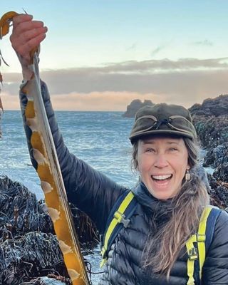 We're excited to have Allison Poklemba join us as a guest teacher in Rosemary and Jane's Spirit & Essence of Herbalism Apprenticeship offering!

Allison will guide us into the nourishing world of seaweeds where we’ll explore marine ecology, sustainable harvesting, and the ways these ocean allies support long-term resilience and nourishment.

It’s a reminder that herbalism includes the waters as well as the woods.

Allison Poklemba is an herbalist, educator, and nature-based book publisher (Backcountry Press) whose work explores the relationships between plants, people, and place. She teaches herbalism as Co-Director of @dandelionherbalcenter with an emphasis on ecological awareness, traditional uses of plants, and careful, respectful harvesting practices. Seaweeds hold a special place in Allison's heart and she has spent decades studying and working with them: weaving together hands-on experience, scientific understanding, and traditional knowledge. Her classes invite students to slow down, observe closely, and build meaningful connections with the living systems that sustain us—both on land and at the ocean’s edge.

Visit the link in our profile @rosemarygladstar to join us! 

https://scienceandartofherbalism.com/product/the-spirit-essence-of-herbalism/