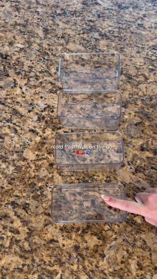 Comment “FRUIT” and I’ll send you the details to this two pack of chilled condiment caddies! Such a great idea for fresh fruit on the go or just chilled condiments! 

#amazon #amazonhome #freshfruit #condimentcaddy #snacklebox