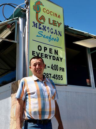 Meet Germán Larios, a 2026 Shining Star of Santa Cruz County honoree.

Through his restaurant, Larios is turning his passion for food into a way to give back, support students and create lasting memories for youth, one meal at a time.

Read full story at link in bio. 
By @alessandra.dezubeldia