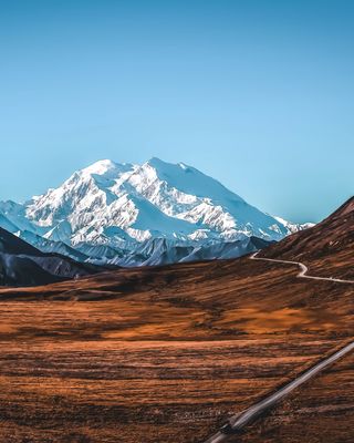 Yes—you can drive to Alaska… and once you do, you might never fly again.

There are two main routes through Canada:
✨ The Alaska Highway (1,387 miles) — more services, iconic stops like Liard Hot Springs + Kluane Lake
🌲 The Cassiar Highway — quieter, more remote, and perfect for a detour to Hyder & Bear Glacier

⏱ Most travelers take 5–7 days from Washington
🦬 Expect wildlife, long stretches, and unforgettable scenery

Save this for your Alaska road trip planning ✔️

Alaska | road trip | explore | explore

#YouNeedAlaska #Roadtrip #Bucketlist 

Photo by Elizabeth Black