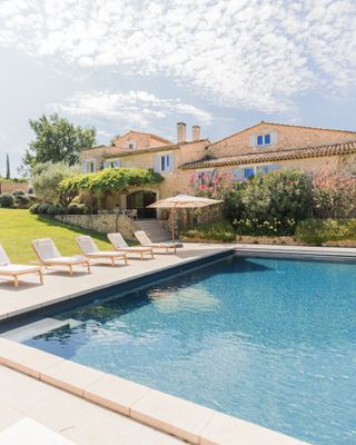 Mas de la Lyre | Restored Provençal Hamlet with Heated Pool 🎶🌿
📍 Bonnieux · Luberon · Provence
Sleeps 14 · 7 Bedrooms · 6 Bathrooms

Nestled in the serene countryside, just a seven-minute drive from the renowned village of Bonnieux, this meticulously restored Provençal hamlet blends authentic rural charm with refined modern comfort. Overlooking rolling hills and fragrant lavender fields, the property enjoys close proximity to Bonnieux's timeless charm, artisan shops, and inviting cafés and restaurants.

🏛️ Classic hamlet layout, elegant finishes
Spanning approximately 415 square meters, the property's layout reflects the character of a classic Provençal hamlet. Light-filled living spaces flow effortlessly to terraces and gardens, inviting indoor-outdoor living at every turn. Warm stone walls and exposed beams harmonize with tasteful finishes, creating spaces that are both welcoming and elegant. Accommodating up to 14 guests across seven bedrooms, the sleeping quarters are quietly dispersed between the main house and a separate annex.

🌊 Heated pool with Luberon massif views
The estate's terraces and garden invite you to unwind in the Provençal sunshine. A heated swimming pool sits framed by panoramic views of the Luberon massif—the perfect backdrop for long, languid days spent swimming or lounging with a glass of rosé. A dedicated summer kitchen and pool house with barbecue and shower facilities enhance the art of alfresco living, while generous outdoor seating and dining areas make every meal a memorable occasion.

🍷 Perfect balance of seclusion and village life
Immersed in the timeless landscapes of the Luberon, Mas de la Lyre offers the perfect balance between peaceful seclusion and the gentle vibrancy of Provençal life. Whether gathering for a festive celebration or simply savoring the slow rhythms of the region, this exceptional mas invites guests to experience Provence at its most authentic and refined.

Start planning your holiday in Provence with a free consultation with one of our Villa Rental Specialists:
https://my.onlyprovence.com/s/property?name=LYRE

Weekly rates starting from €12,600.