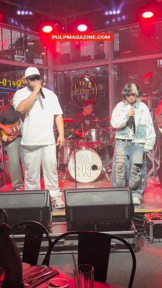 MUSICIAN COUPLE EL MANU AND JESSY KANG ARE HERE! 💘

They opened their set with a duet song “Basta Tayong Dalawa,” instantly setting the mood for a night filled with energy, warmth, and love. 

#PULPMagazine #TahananNiElManuXJessy 
#ElManuJessyKangFeatureNight