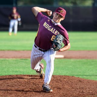 Manny De La Cruz, Xaciel Garcia and Max Manson threw three consecutive complete games last week to lead the Apaches to a trio of victories and a No. 3 ranking in the 5A Conference.

Facing Buena, Cholla and Buena again, they limited opposing hitters to just seven runs across the three games, while their own bats scored 24.

Nogales went to 4-0 in region and 8-1 overall. They'll face off with 4-0 Desert View this Tuesday and Wednesday, with the first game at home, first pitch 6 p.m.

Read more at link in bio.
By Jonathan Clark