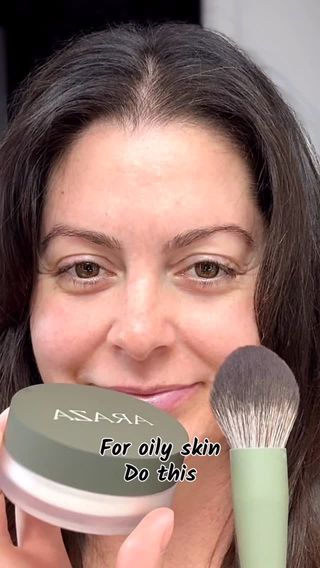 If you struggle with oily skin I’m going to show you how to apply @arazabeauty 😉 for that ultimate matte glow finish!

After cleaned and toned face …

Step 1 ⬇️
Prime your face using Natural Clay Finishing Powder

Step 2 ⬇️
Apply Coconut Cream Foundation.  A little bit goes a long way, if you need more coverage add a bit more!

Step 3 ⬇️
Set your makeup using Vitamin Boost Hydrating Face Mist

🪄 a matte finish glow 🥰

Save with my code: JENHAYESHEALTHYCLEANBEAUTY
When you shop @ www.arazabeauty.com
All products linked in my @campsite.bio page but if you’d like any links sent to you directly just comment below.

Feed Your Skin What It Loves-Naturally!