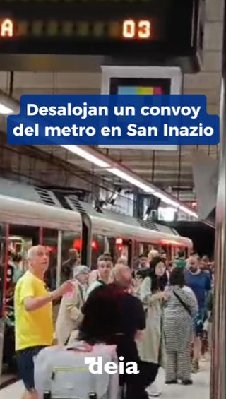 La paciencia de los usuarios de @metro_bilbao se ha puesto a prueba este miércoles por la mañana. Una incidencia electrónica en la vía de la estación de Moyúa ha provocado retrasos generalizados durante cerca de hora y media en toda la red, obligando además al desalojo de varios convoyes en San Inazio y alterando los desplazamientos de cientos de viajeros.

🎥 Iñaki Serrano
📲 Toda la información en nuestra edición digital
💬Os leemos en los comentarios ⬇️