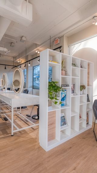 FOR SUBLEASE // 2695 W 4th Avenue // 1,145 SF

A corner retail opportunity in the heart of Kitsilano. Positioned along bustling West 4th Avenue, this bright 1,145 SF space offers expansive storefront windows, strong visibility, and a highly walkable location surrounded by some of Vancouver’s most recognized retail and lifestyle brands. Steps from cafés, fitness studios, beaches, and destination shopping, it’s an ideal setting for boutique retail, wellness, or service-oriented concepts.