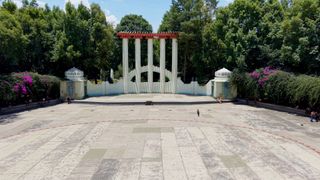 Parque Mexico in Ciudad de Mexico, a bit of a quick test and edit. Love the new Mini 5 Pro. Can't wait to see what else I can do. 

Shot with the Mini 5 Pro