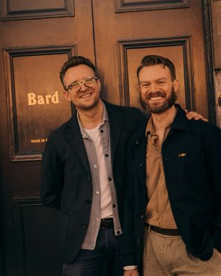 What makes Leith one of Edinburgh’s most exciting neighbourhoods? For husbands Hugo Macdonald and James Stevens – founders of contemporary craft gallery Bard Scotland – it’s a celebration of otherness. Ahead of this year’s queer-centred Edinburgh Art Festival, the couple talk Scottish crafts and belonging.
.
Link in bio