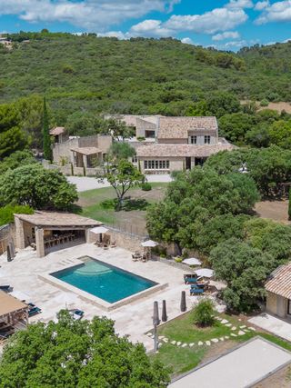 Retreat to four hectares of private pinewood forest at Le Hameau de Sénanque, a luxury estate a 10-minute walk from quintessential Gordes.
📍 Gordes · Luberon · Provence

This luxurious family haven sleeps 18 across nine ensuite air-conditioned bedrooms, set across three distinct buildings. The main house features a spacious open kitchen leading to a south-facing terrace, an adjacent office, a generous living room, and the master suite, with two annexes each offering additional bedrooms, lounges, and a fully equipped kitchen, ideal for multi-generational families or groups of friends.

Set in the heart of the Luberon Regional Natural Park with the Vaucluse mountains as a backdrop, the garden features a private multi-sports court and pétanque court, while numerous terraces provide shaded havens for dining or breakfast. The well-being space is simply divine: indoor gym, massage table, and sauna, plus an outdoor lounge for yoga, ensuring ample room for relaxation and serenity.

Contact one of our Villa Rental Specialists to check availability at the link in our bio.

Weekly rates starting from €17,525.