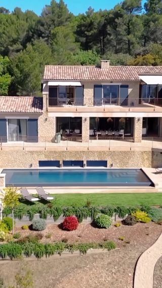 Escape to Provence at Mas La Vue Royale, a luxury villa rental in the Luberon. 🌄 📍 Murs · Provence

This meticulously decorated villa sleeps 10 across five ensuite bedrooms and is entirely air-conditioned, ideal for large families or couples traveling together. The main floor offers a spacious living and dining room with large bay windows connecting indoors and out, a fully equipped kitchen, and two ensuite bedrooms, while a 50-square-meter master suite enjoys its own kitchen and private terrace. Three further ensuite bedrooms upstairs open onto a superb wide terrace.

Set in approximately 3,000 square meters of enclosed grounds offering total privacy, the property enjoys breathtaking views from the various terraces and the pool. The spacious, perfectly maintained garden invites dining outside in sun or shade, while the large heated pool with underwater bench beckons a dip and comfortable sun beds await on the terrace. The marriage of Provençal charm and modern comfort, in the unspoiled village of Murs.

Contact one of our Villa Rental Specialists to check availability at the link in our bio.

Weekly rates starting from €4,850.