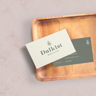 Une des propositions de logo pour Dalkist, elle n’a pas été retenue. Mais cela a permis au client d’aiguiser son regard et d’affirmer ses choix. 
.
Le logo retenu en deuxième position ! Lequel auriez-vous choisi ? 😊

#branding #logotype #logodesigner #logodesigners #logomaker #logomark #logooftheday #identitevisuelle #studiographique #studiographiquenantes #mywork❤️ #graphistefreelance #graphistefrance #brandidentitydesign #cartedevisite #buisnesscards #buisnesscardsdesign #greenbranding #creationfrancaise #renovation #propal #brandingdesigner #graphicdesign