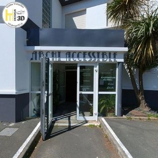 Aujourd'hui, j'ai été chez @archiaccessible pour prendre des photos360°. 
@archiaccessible est un  lieu d'échange et de partage au coeur d'#anglet ouvert par @marina_moroni_sexotherapeute
Prochaine étape, c'est la création dune visite virtuelle pour vous présenter ce belle endroit