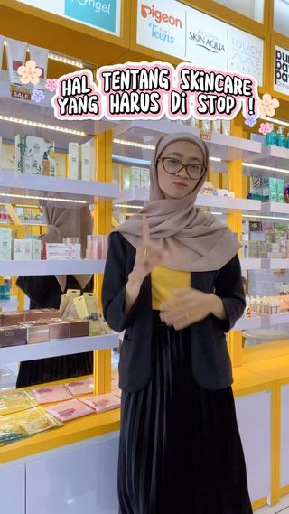 Hayooo siapa yg masih lakuin hal diatas? Jangan sia-siain skincare kalian yaa. Sayang bgt kalo rutin pake skincare tapi masih lakuin hal-hal yg haram diatas. Di inget yaa Beauterss🥰

OUR OFFICIAL CONTACT : 
WA : 0856-4063-6321
Shopee : Beauté House of Cosmetics
Tiktok : @beaute.hoc

✨Beaute store 
📍jl. ringroad utara, ruko Sumberbaru Square II blok L (sebrang kampus UTY) 
✨Beaute Nail art 
📍jl. ringroad utara, ruko Sumberbaru Square II blok L
Beaute Nail art (di dalam store Beaute)

#skincarejogja #skincareroutine #makeup #makeupjogja #beauty #nailartdesign #nailarts #nailartjogja #nailartjogjamurah #nailartaddict #drugstore #drugstoremakeup #tokoskincare #tokomakeup #tokokosmetikmurah #tokoskincaremurah